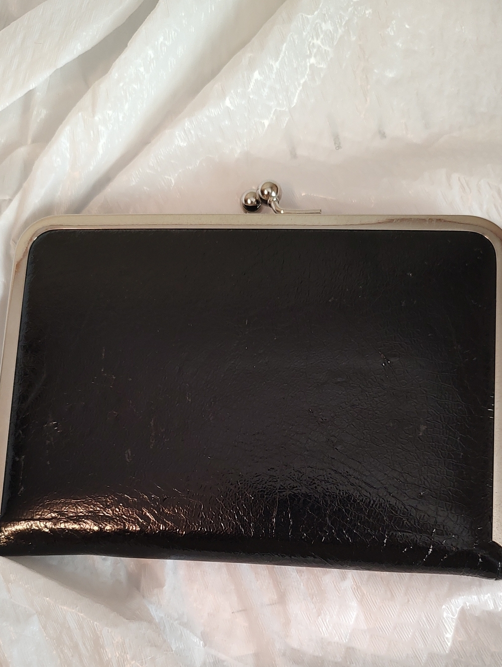 Sleek Black Kiss-Lock Wallet - Timeless Women's Accessory